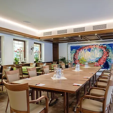 Hotel Hohenstaufen 3*