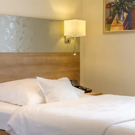 Hohenstaufen Hotel 3*